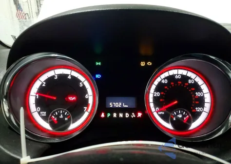 2015 Dodge Grand Caravan Sxt z USA, uszkodzony, nr VIN 2C4RDGCG9FR691637